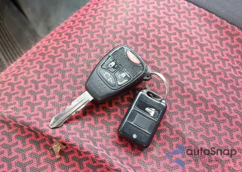 2006 Jeep Liberty Sport из США, поврежденный, VIN 1J4GL48K36W253512